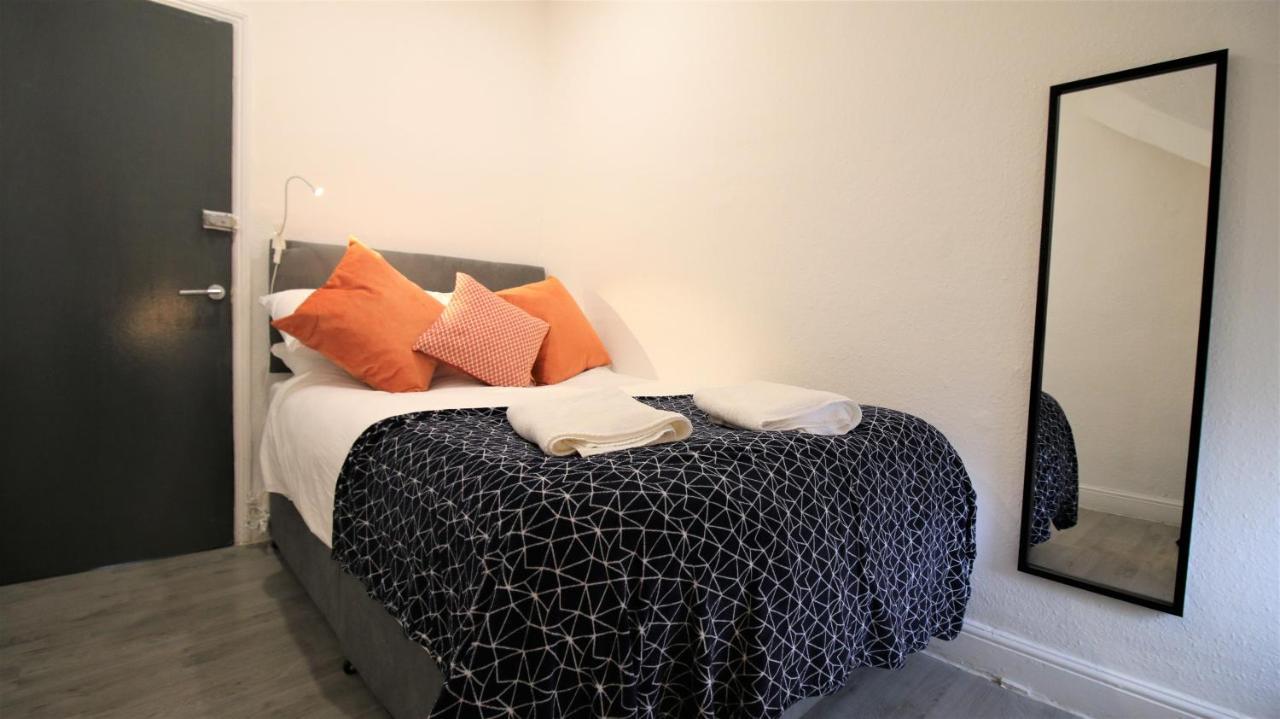 Free Local Parking - Fast Wifi - Sleeps 10 Guests By Property Promise Cardiff Exterior photo