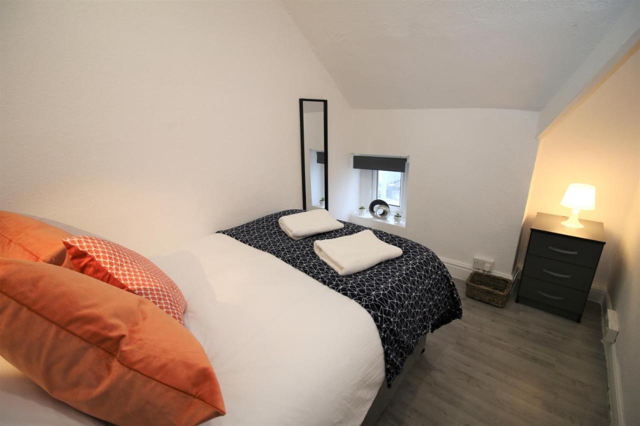 Free Local Parking - Fast Wifi - Sleeps 10 Guests By Property Promise Cardiff Exterior photo