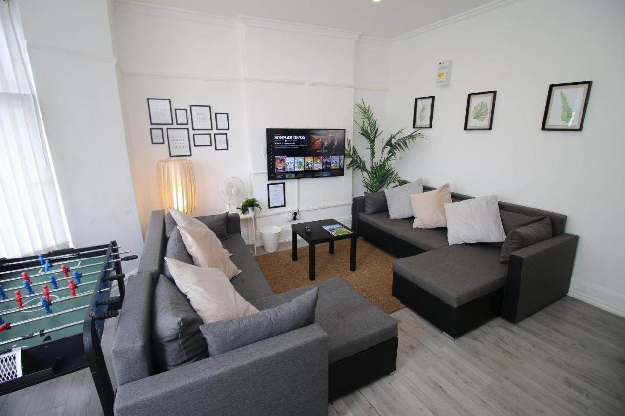 Free Local Parking - Fast Wifi - Sleeps 10 Guests By Property Promise Cardiff Exterior photo